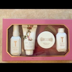 Ted Baker body set
